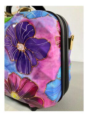 Triforce WaterclrFloral Hardside Beauty Case with Gold Accents and Organizationa